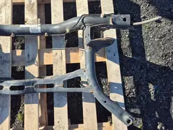 OEM 1K0500049QS Bakre fjädringsbalk för VW Golf Plus