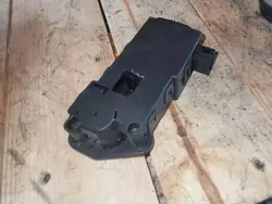 Bouchon de remplissage avec serrure OEM 30716754 Volvo V50
