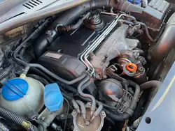 Begagnad Dieselmotor OEM AK-12-725900 för VW Touran