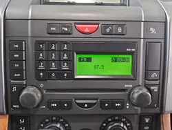 Radio OEM VUX500500 pour Land Rover Sport L320