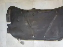 Isolation de Capot Volkswagen Golf IV 1J0863835E