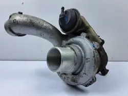 Turboahdin OEM 8200100284 Nissan Interstar 2.2 DCI:lle