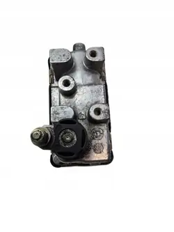 BMW 767649 Turbosäätölaite - OEM Osa