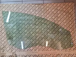 Volkswagen OE 3C4845202B oven ikkuna