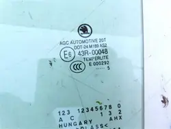 Vitre Portière Arrière Gauche OEM 15r. TL KOMBI Skoda