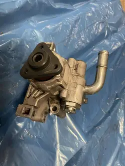 Servostyrningspump Ford Transit MK7 MK8 2.2 TDCi