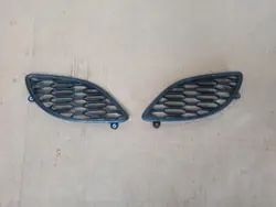 Dodge jäähdyttimen ilmanotto OEM 68465610AB/68465611AB
