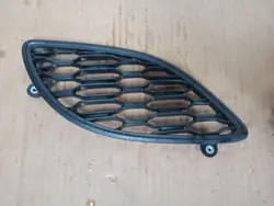 Dodge jäähdyttimen ilmanotto OEM 68465610AB/68465611AB