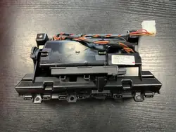 BMW F10 F11 Aschenbecher Vorne OEM 9206663 - Gebraucht