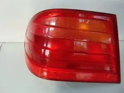 MERCEDES E-KLASA 2.2CDI 1998 Linker Achterlicht A210 820 43 64