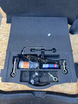 Alavanca de macaco Mazda 6 OEM ewdwq11112GEGGTGR1133