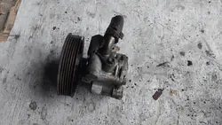 Pompe de direction assistée VW Transporter T5 1.9TDI