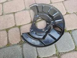 OEM 240222B Bakre vänster bromssköld Toyota Camry VIII