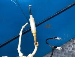 Regulador de aire Mercedes W126 SEC 500 OEM 1268300485