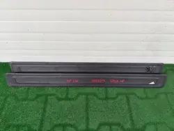 BMW 8077317 M-paketti Kynnyssuojat
