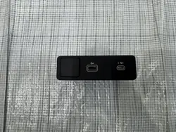 USB-portti Jaguar F-Pace LIFT R-Dynamic 23- OEM