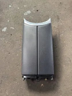 Accoudoir cuir Mercedes-Benz OE A2056808804