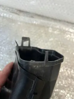 OEM 9883897 Bromskylningsluftintag vänster fram BMW 5