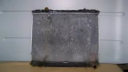 Radiateur d'eau OEM 25310-3E050 pour Kia Sorento I