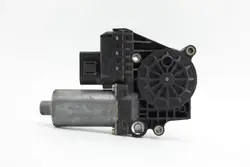 Bosch ikkunan moottori OEM 0130821786 - Käytetty