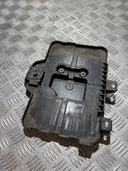 Base de batería Suzuki OE OEM 72521-61M10 - Usado