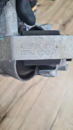 Motorfäste VAG Audi A6 A7 2011-2018 OEM 4G0199381LE