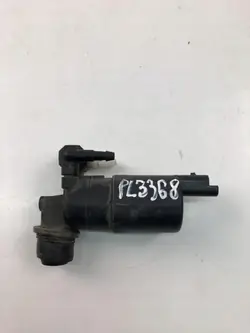 Pompe lave-glace avant OEM 90047 pour Volvo V40 Estate
