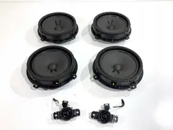 Kit de Altavoces OEM 96330-J7000 para Kia Ceed - Usado