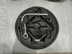 Alfa Romeo Giulia tavaratilan matto OEM 51811832