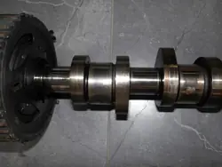 Árvore de cames VW usado OEM 04L103308B Crafter 2.0
