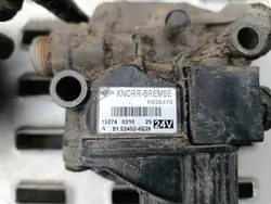Soupape de contrôle pression avant OEM 81524526039 - Occasion