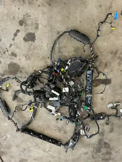 Harness interior OEM 68190539AD para Jeep Cherokee KL