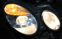 MERCEDES W211 Rechter Voorlamp H7 Compleet OEM