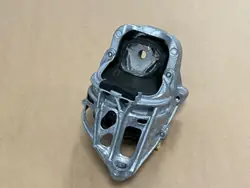 AUDI A7 A6 Moottorin Kiinnike Vasemmalle 4M0199371HA