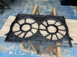 OEM 8W0121003H Fram Fläktlåda Audi A4 B9