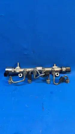 Insprutningsräls OEM 04L089 G för VW Passat B8