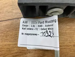 Reservhjulsbult Ford Mustang VII OEM SRUBAZAPSD