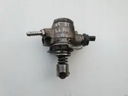 Polttoainepumppu Audi A4 B8 A5 8T Q5 A6 3.2FSI 06E127025M