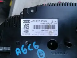 Audi A6 C6 Mittaristo OEM 4F0920933N - Käytetty