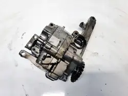 Bomba de óleo Mercedes-Benz OEM A6421810847 - Usada