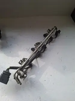 Riel de inyección OEM 071133317 para VW Passat B5