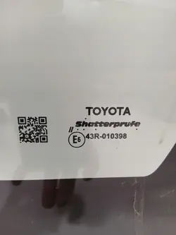 Pare-brise Toyota Hilux 16- OEM 8424AGSGNACH10