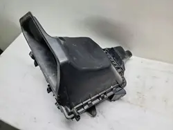 Mercedes A1668300053 Kabinfilterhölje - Begagnad