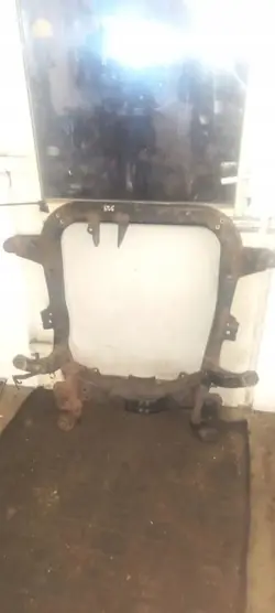 Opel Astra H Framhjulsfäste OEM 90498721 Begagnad