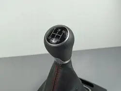 Pommeau de levier MG ZS OEM FOB37035 - État utilisé