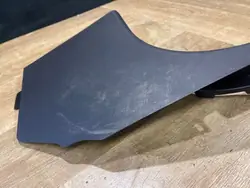 Rechter onderste pilaarbeschermer OEM HK8302348A Jaguar F-Pace