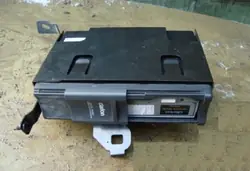 PEUGEOT607ZMIE Changer CD pour Peugeot 607