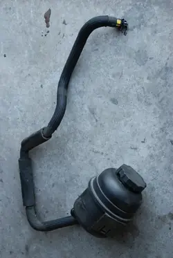 MERCEDES W221 Servolenkungsbehälter 2214660102