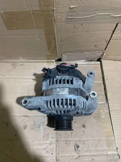 Vaihtovirtageneraattori Ford OE 3 M5T 10300VD