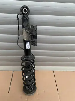 Ammortizzatore posteriore sinistro BMW 5 G30 6886887 VDC